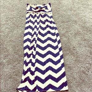 Maxi dress with pockets